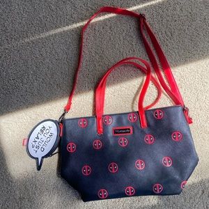 Hot Topic Loungefly Deadpool tote bag